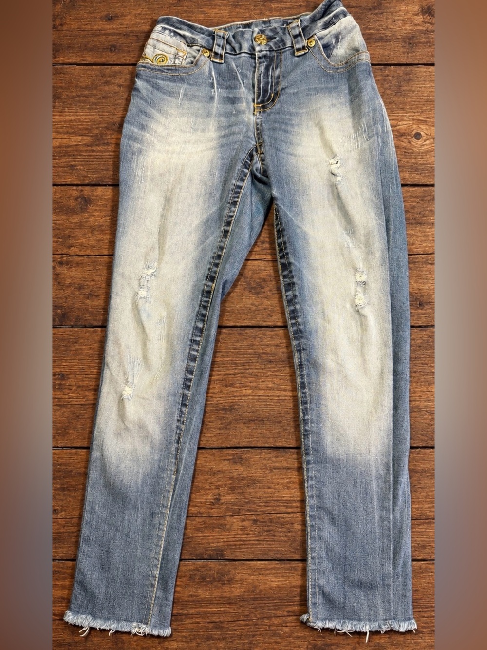 Seven7 Women’s Size 6 Slim Bootcut Jeans – Embroidered Light Wash Denim